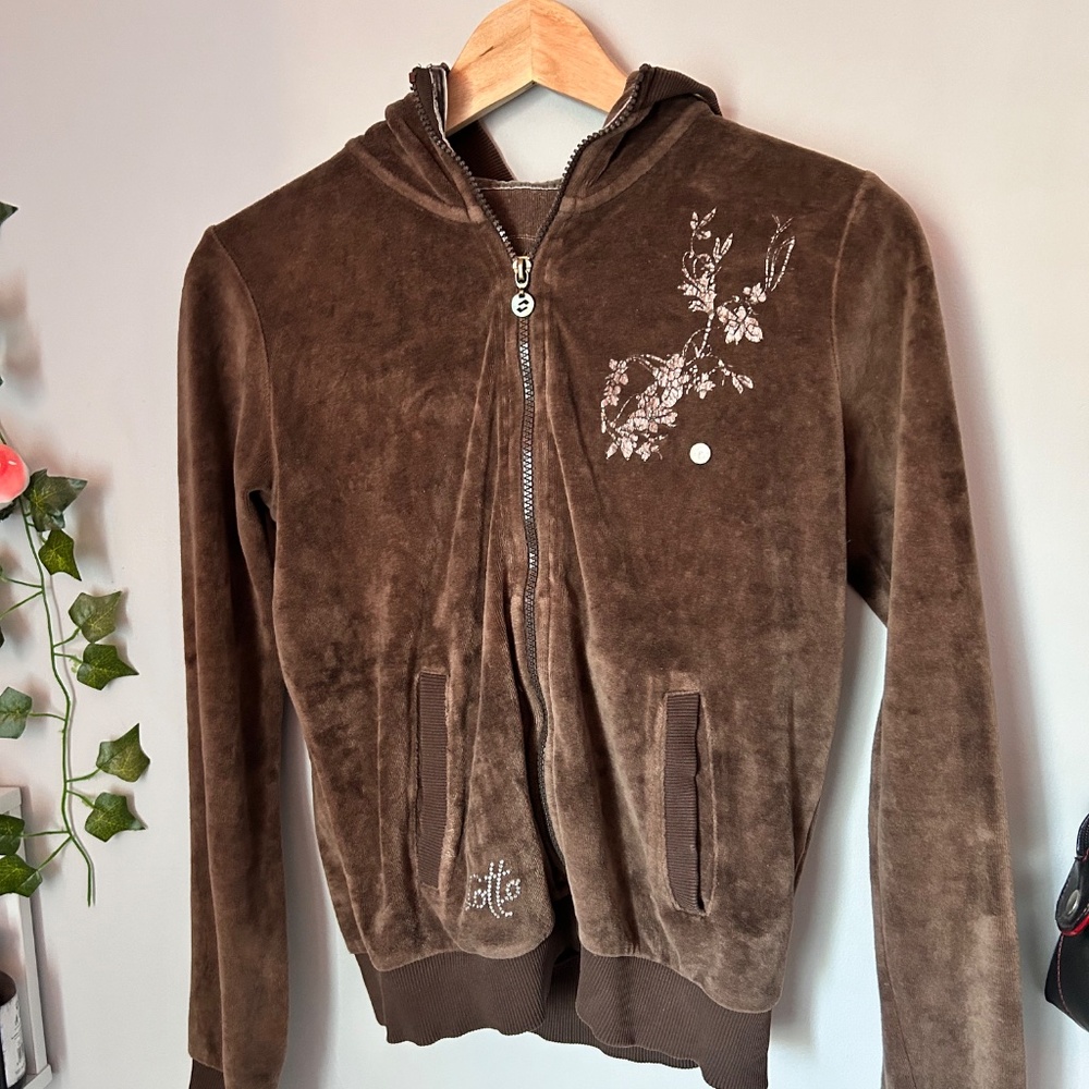 Y2K Brown Velvet Zip-Up Hoodie –  Detailed Vintage 2000s Style - Picture 5 of 5